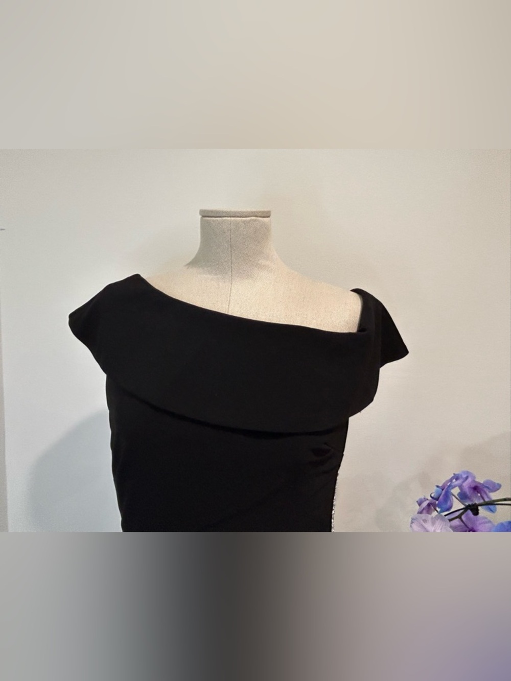 XSCAPE - Crystal Mesh Detail One-Shoulder Sheath Detail Gown Size 12 - Picture 8 of 16